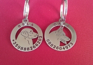 Изработване на кучешки медальони от неръждаема стомана